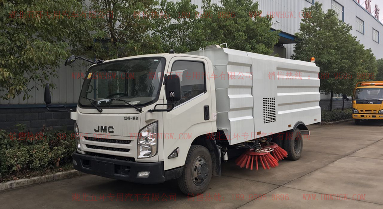 江鈴凱銳掃路車