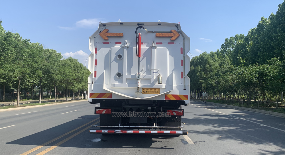 比亞迪純電動洗掃車