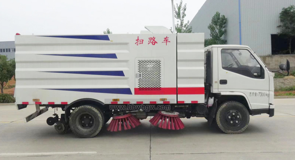 江鈴順達掃路車