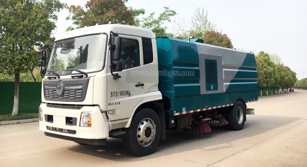 東風(fēng)天錦掃路車