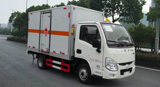 易燃固體廂式運(yùn)輸車
