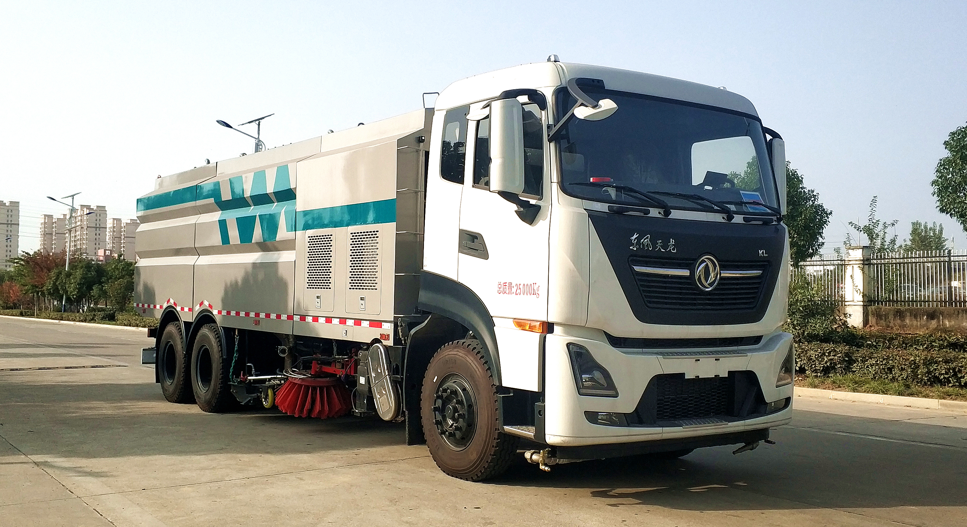 東風(fēng)天龍洗掃車
