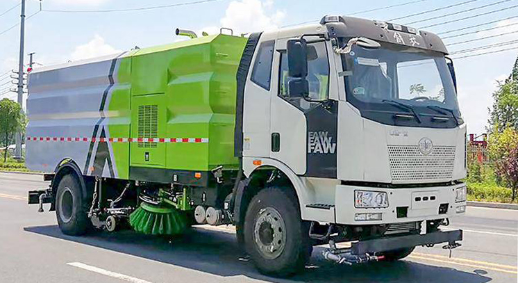 解放J6洗掃車